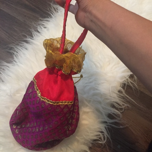 Goodie bag or wristlets - Picture 4 of 4